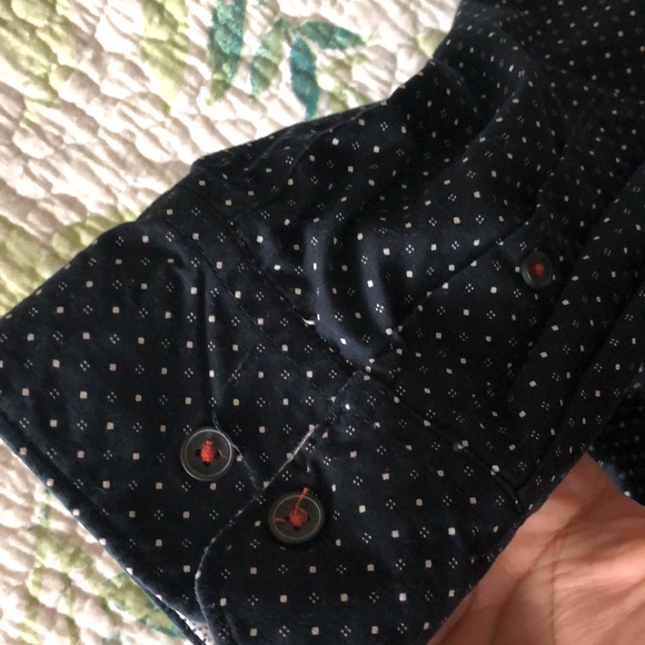 SLIM FIT SIZE LARGE - Picture 3 of 5